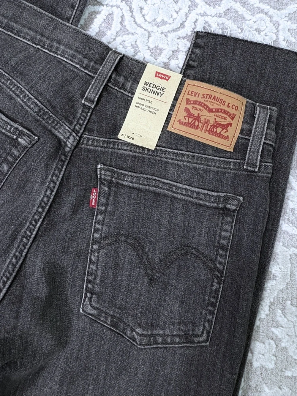 NWT Levi’s Wedgie Skinny Jean